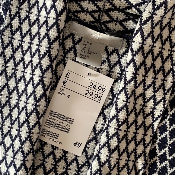 H & M Graphic Navy & White Open Cardigan US Small - Picture 2 of 5